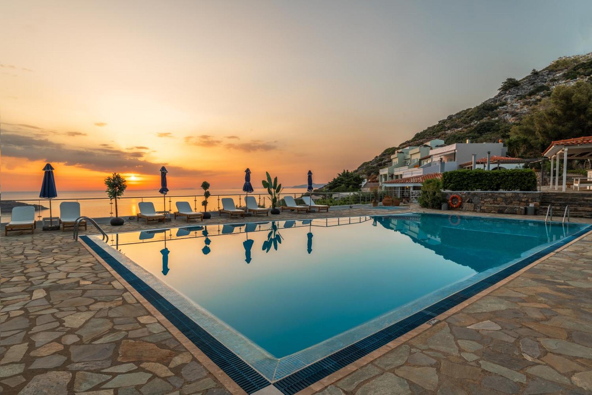 Adrakos Apartments (Adults Only) Elounda  Bagian luar foto