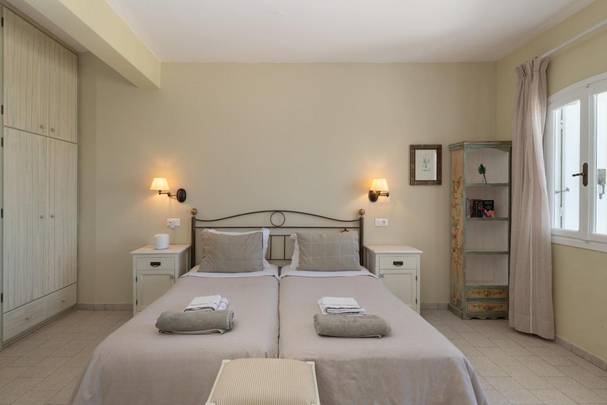 Adrakos Apartments (Adults Only) Elounda  Bagian luar foto
